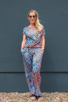 Shiny Scales  by Thorsten Berger, Viskosewebware Swafing