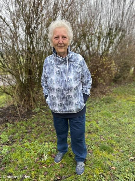 French Terry Swafing Esther blau Blumen